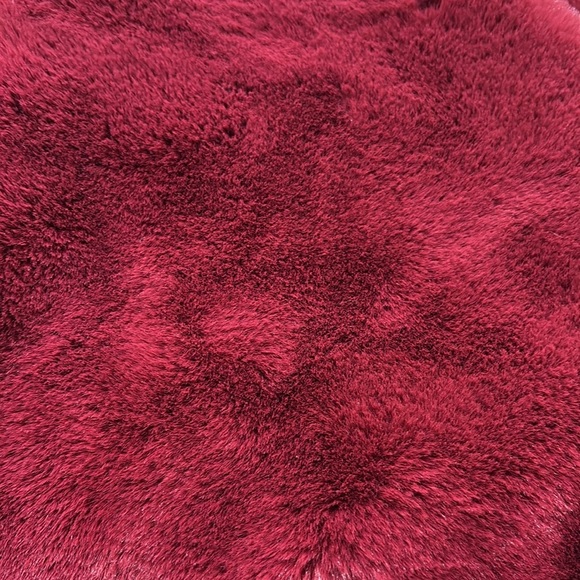 Charter Club
Plush Faux Fur Throw, 50" x 60", - Picture 5 of 5